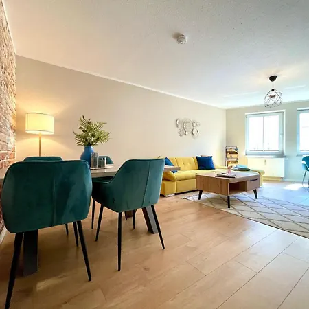 아파트 Apartment-uptown-im-szeneviertel-der-dresdner-neustadt 드레스덴