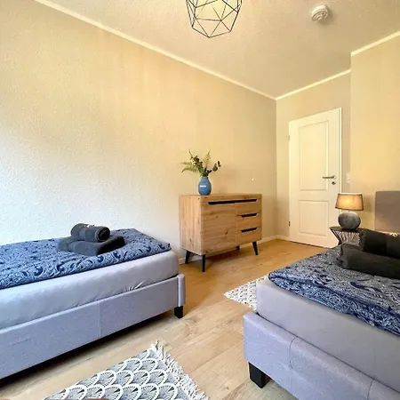 Apartment-uptown-im-szeneviertel-der-dresdner-neustadt * Dresde