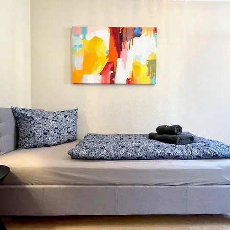 Apartment-uptown-im-szeneviertel-der-dresdner-neustadt アパート